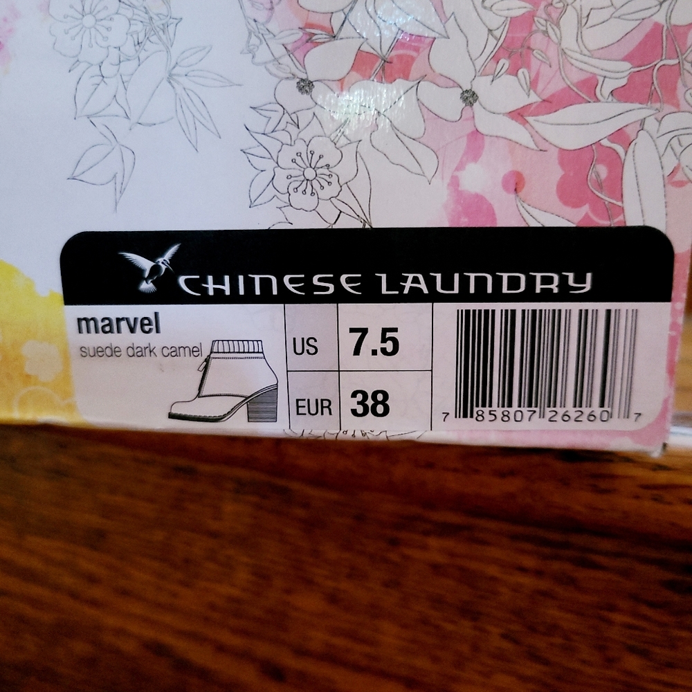 👀50% OFF👢NWT ‼️ Chinese Laundry Suede Boots with Knit Cuff - Picture 9 of 12